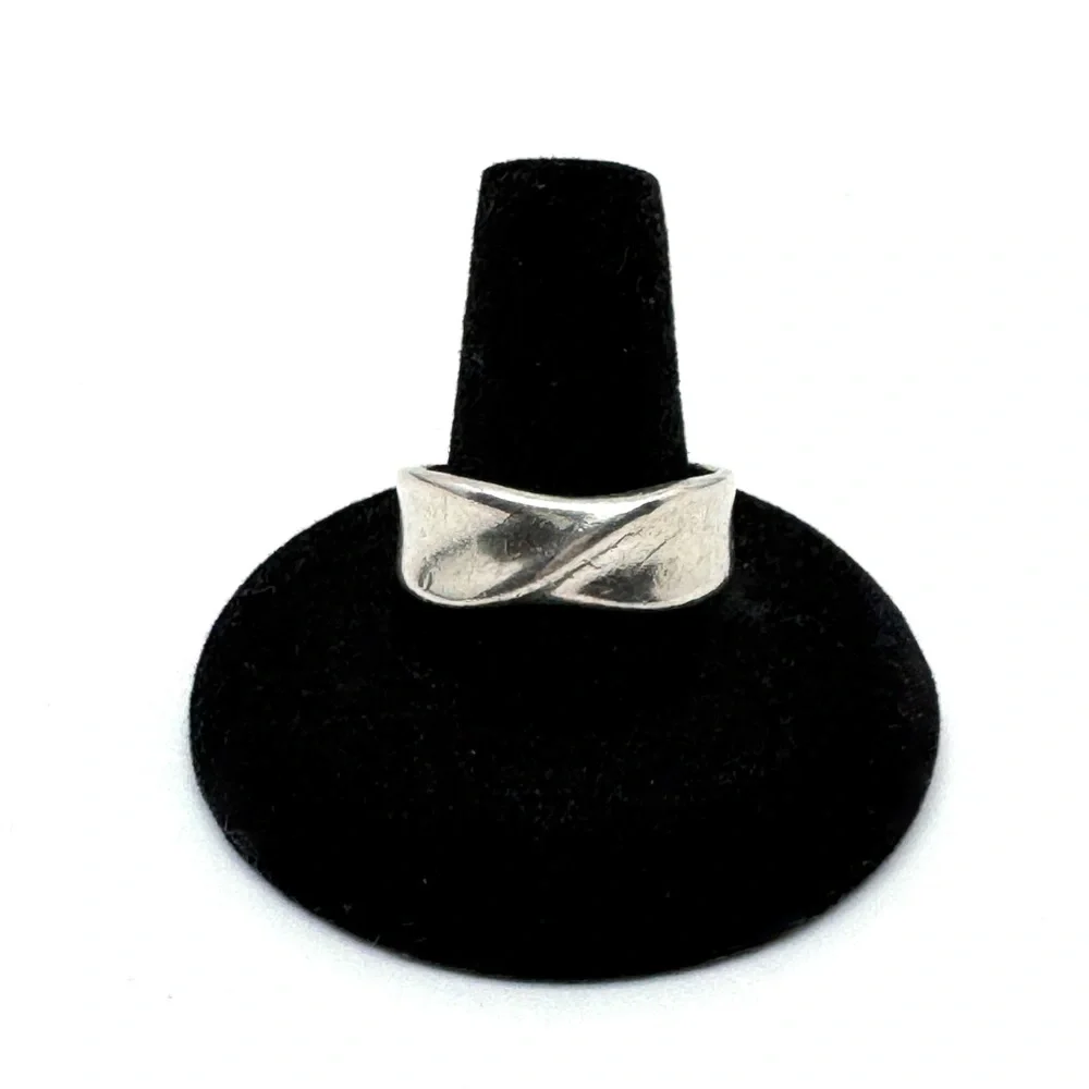 Sterling Silver Twisted Band Ring Size 10 1/2